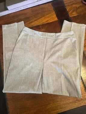Jones & Co stylish grey pants size 6 EUC